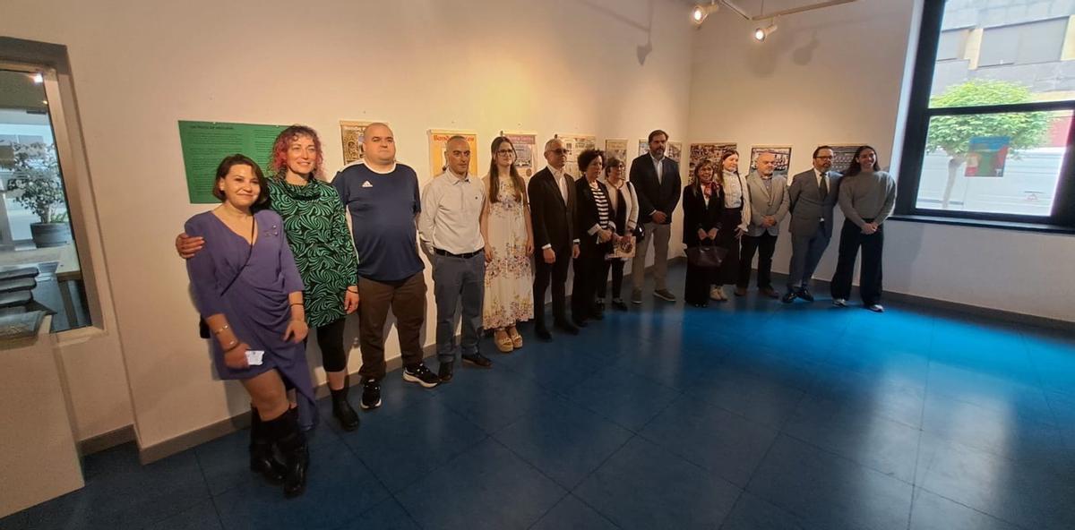 Foto de familia de los premiados.  | D. M.