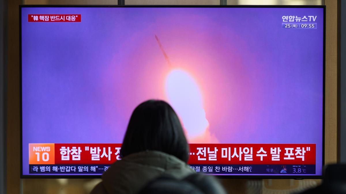 北朝鮮、大口径多連装ロケット砲システムの発射実験を確認