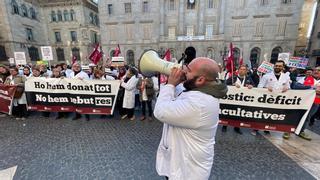 Los médicos vuelven a mostrar músculo y exigen mejoras específicas para su gremio