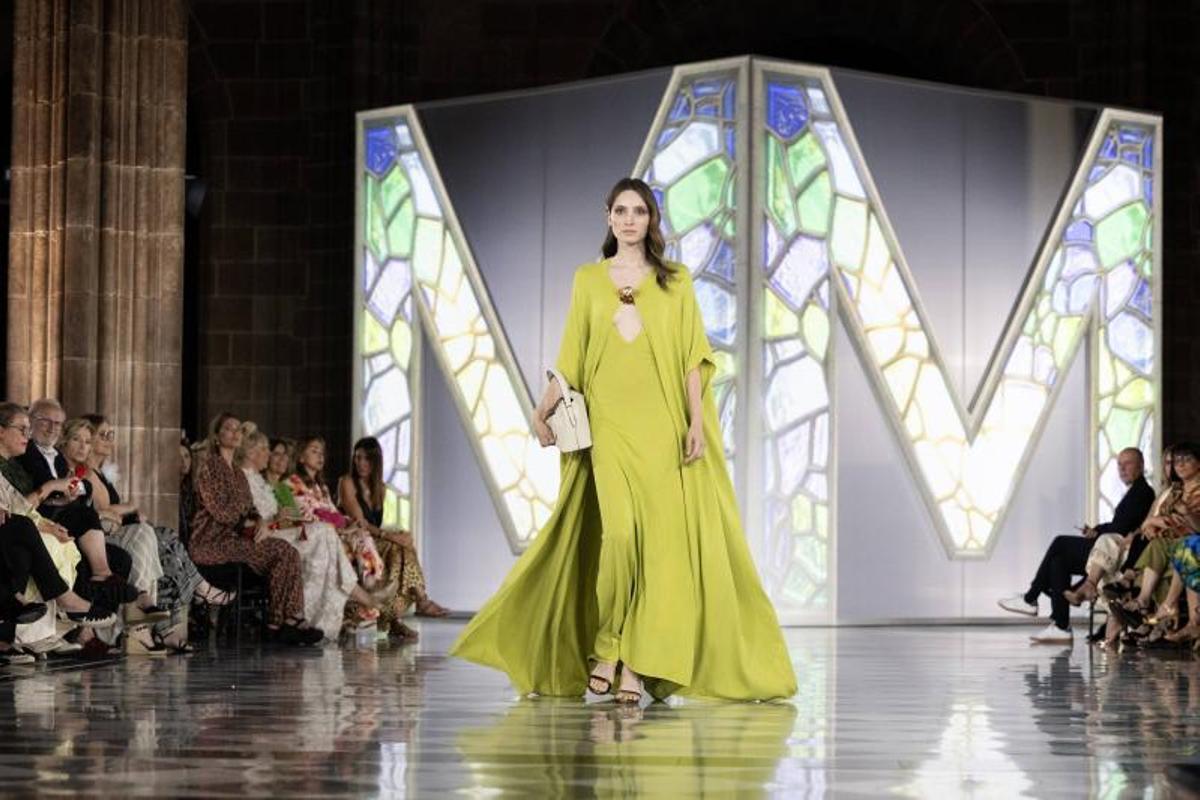 Desfile de los 45 años de Lola Casadamunt activa en la moda Desfile de los 45 años de Lola Casadamunt activa en la moda
