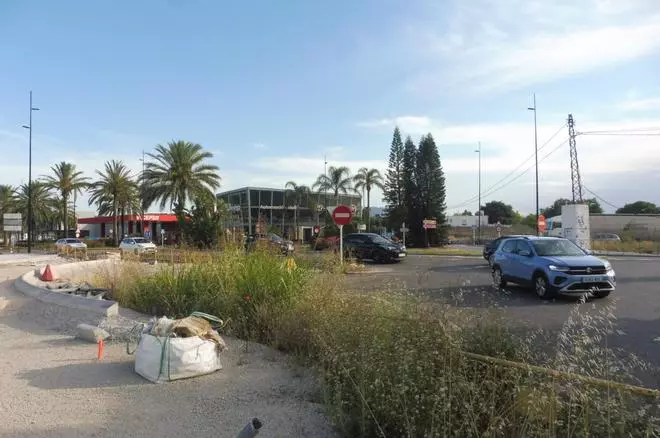Desvíos de tráfico en Gandia a partir del lunes por las obras de la rotonda de acceso al sur de la ciudad