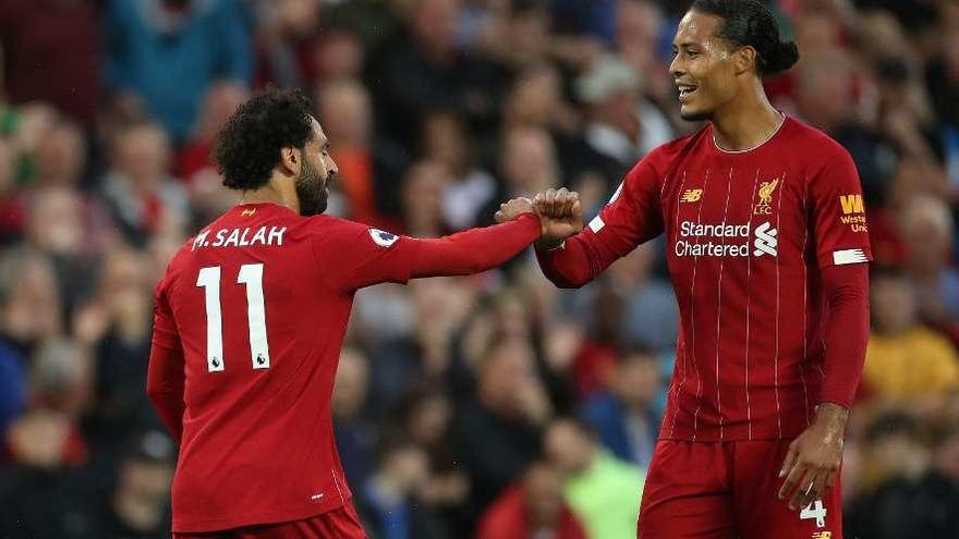 El Liverpool golea en el estreno de la Premier