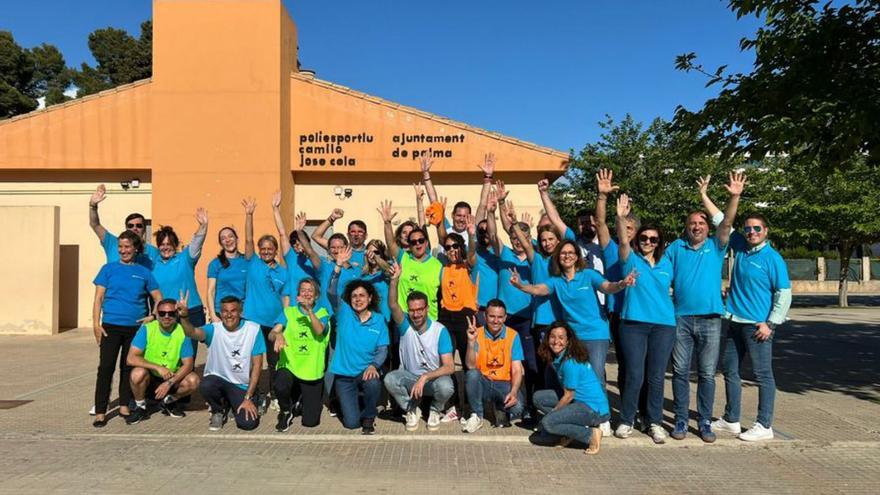 Voluntarios en la jornada de deporte inclusivo de Mallorca Integra.