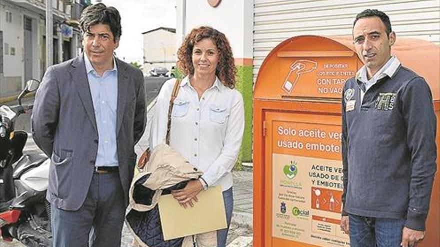 Una decena de contenedores favorece ya el reciclaje del aceite doméstico usado