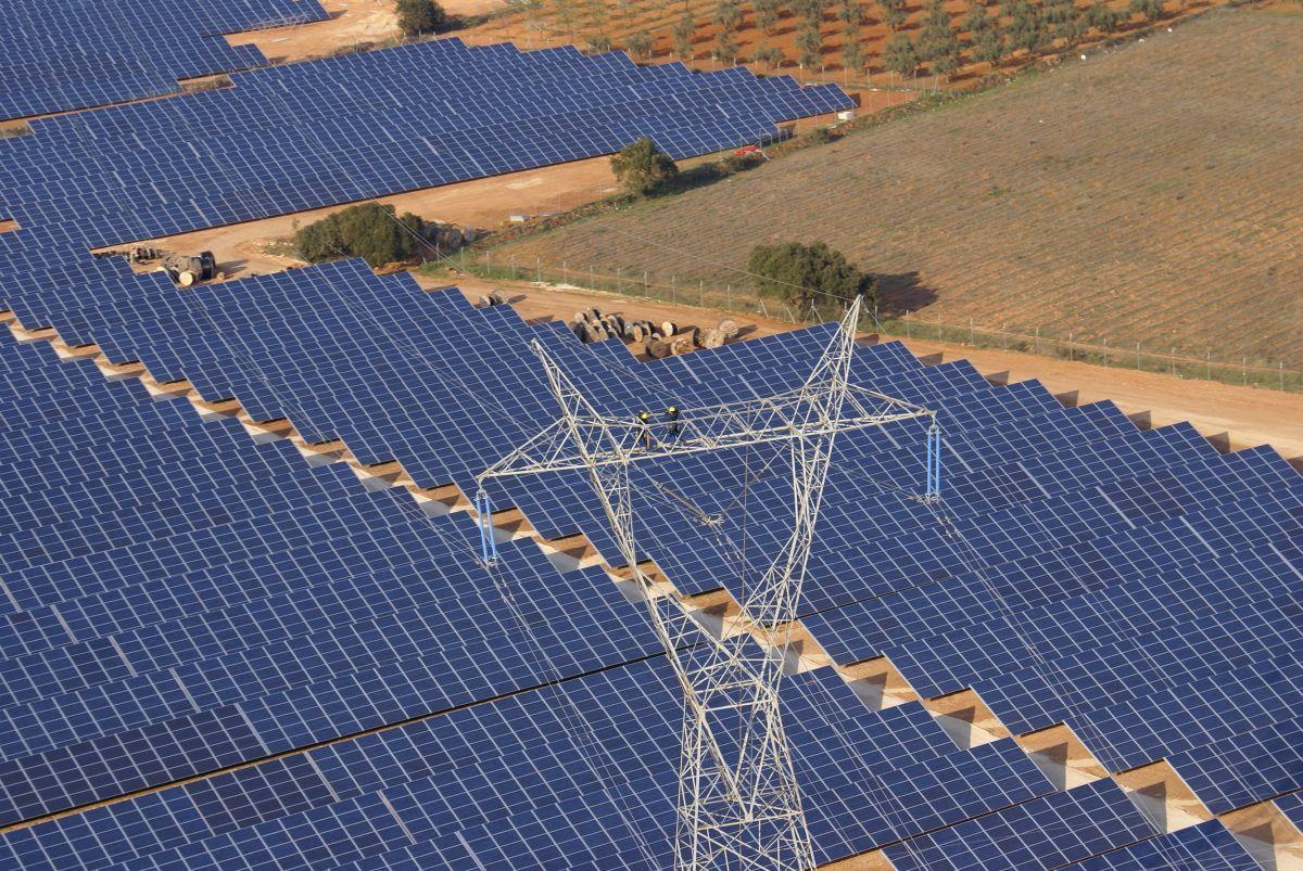 Un parque fotovoltaico en la Comunitat Valenciana.
