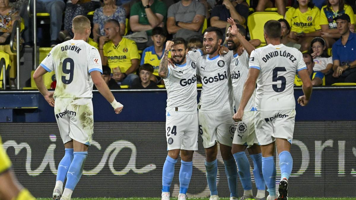 Dovbyk, Portu, Herrera i David López celebren amb Èric Garcia l'1-2 a Vila-real