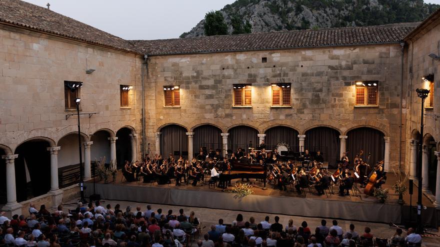 Wer braucht da schon Schwäne? Beim Tschaikowski-Festival auf Mallorca gibt es kein Ballett, aber klasse Konzerte