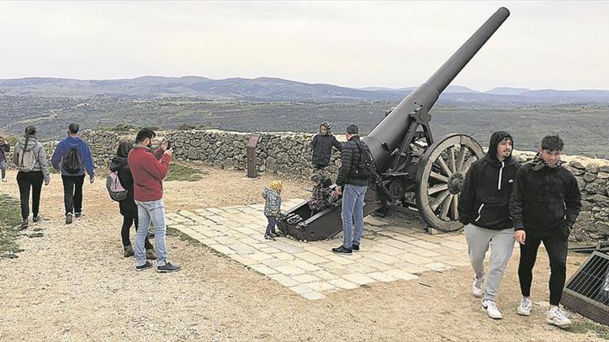 Morella recibe al turista un millón de su castillo