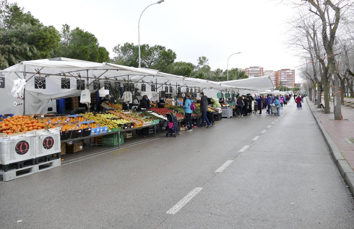 Mercadillo de Móstoles en Parque Finca Liana