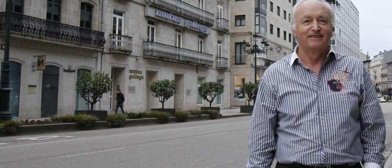 Pierre Ianni, el pasado jueves, en la calle García Barbón de Vigo. // José Lores