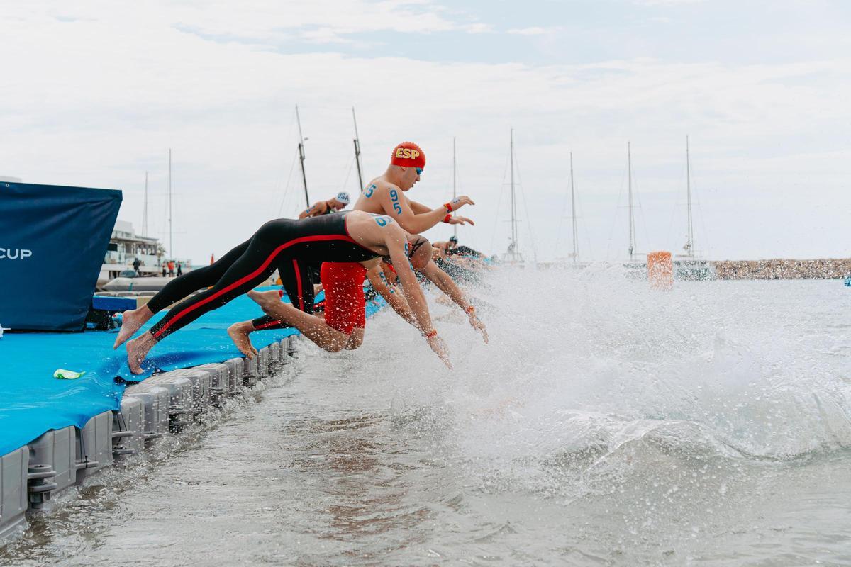 Imágenes de la Copa del Mundo de Aguas abiertas en Santa Eulària