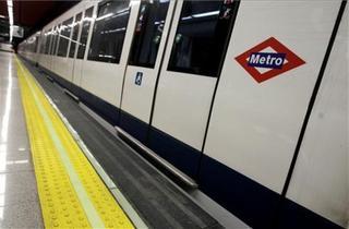 Viajeros borrachos agreden sexualmente a una maquinista en el metro de Madrid