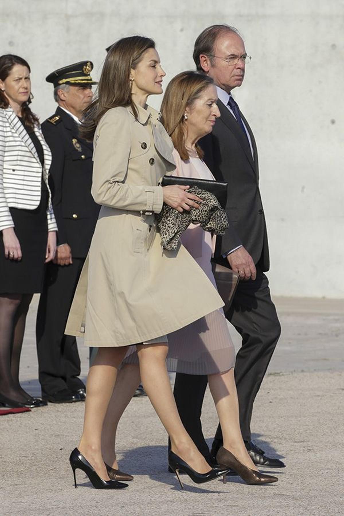 Doña Letizia durante la ceremonia previa al viaje