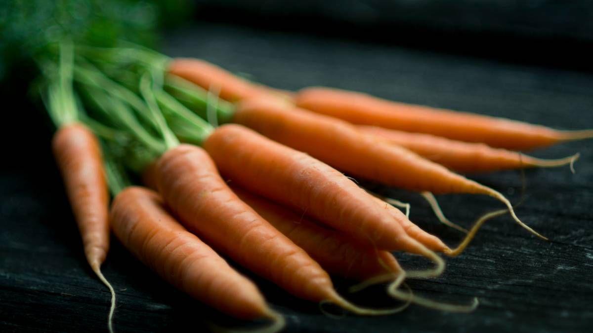 Muchas frutas y hortalizas son descartadas para su venta por su apariencia.