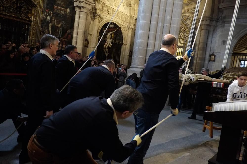 El Cristo de las Injurias ya está en su mesa