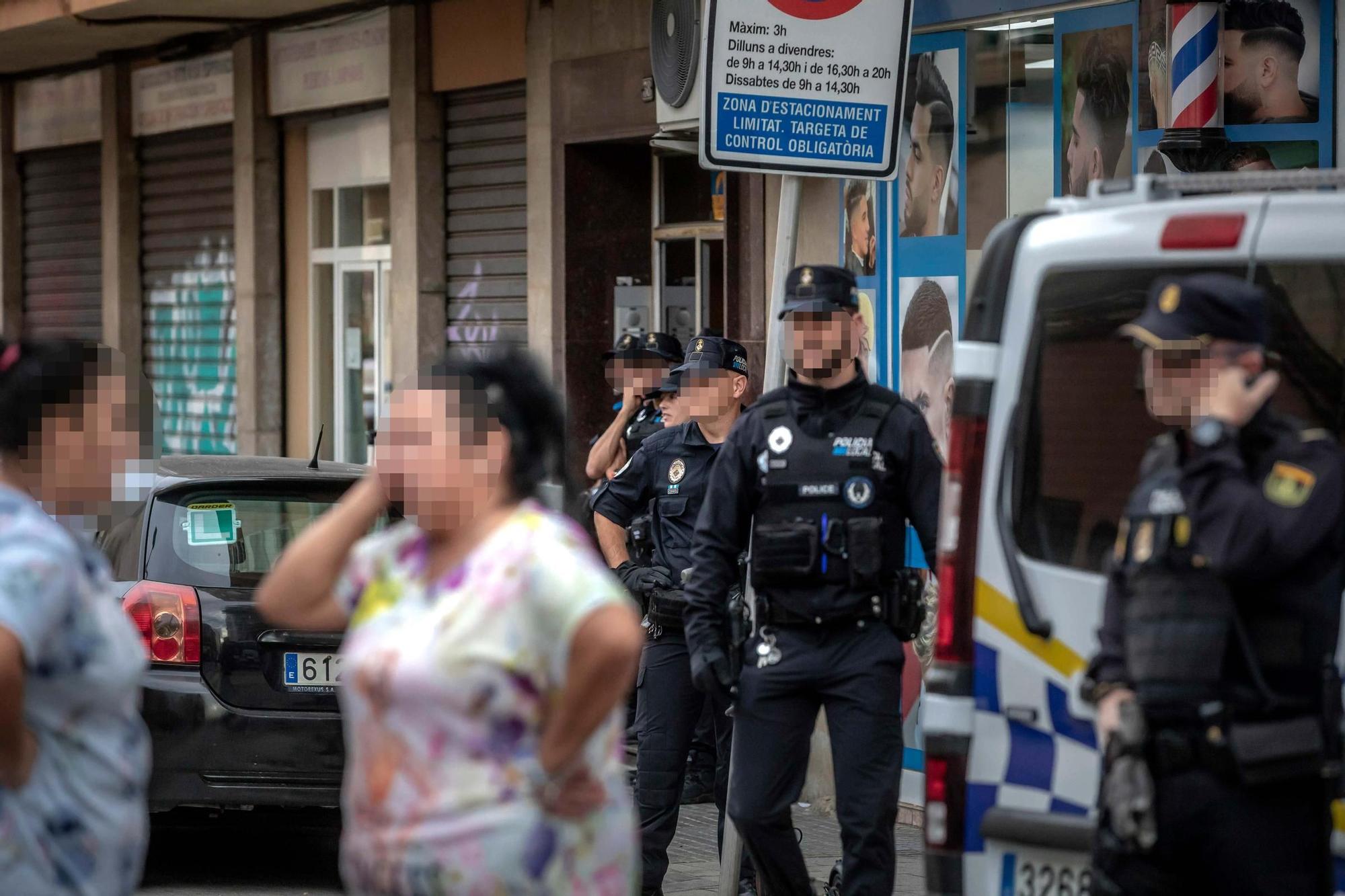 FOTOS | Violento altercado en la plaza de las Columnas de Palma