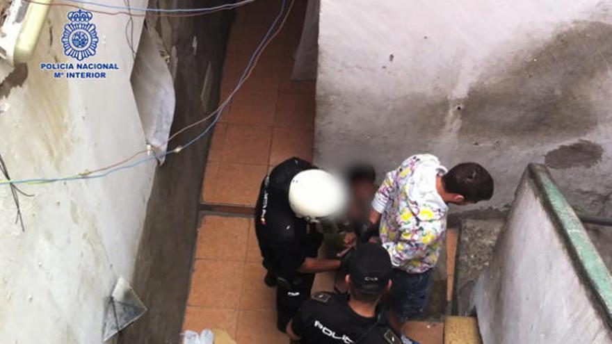 Cuatro detenidos por la venta de droga en La Isleta