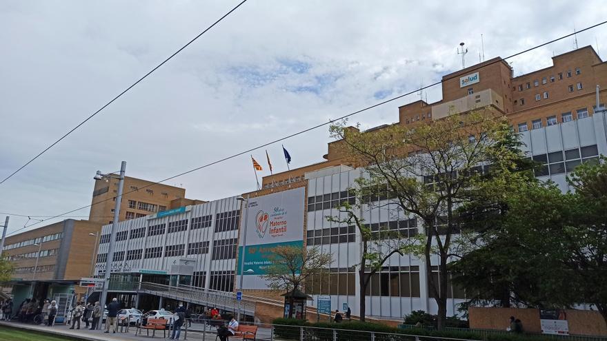 Trasladados a planta los dos pacientes ingresados en la uci por el brote de meningitis en un colegio de Zaragoza