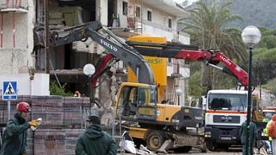 Muertos en el derrumbe de un hotel dos españoles y dos magrebíes