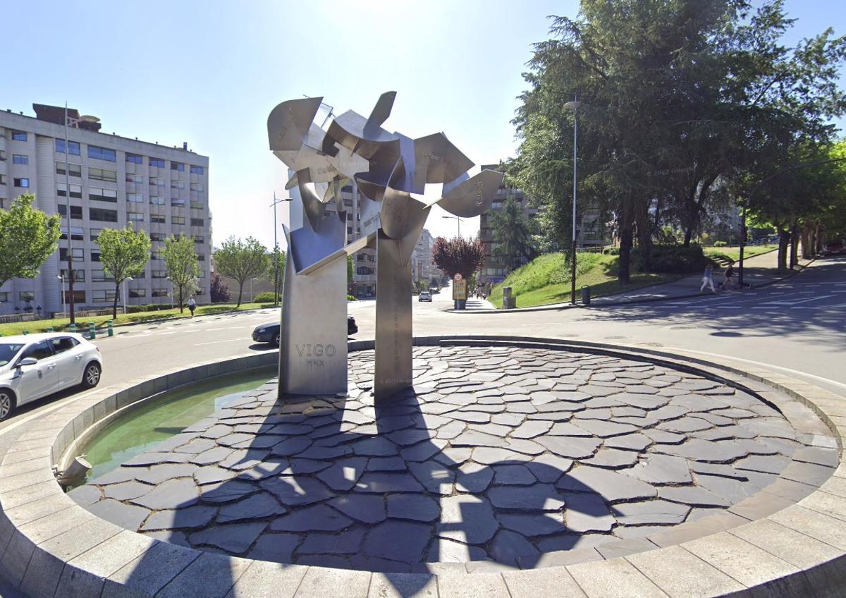 La escultura del Bicentenario de Vigo.