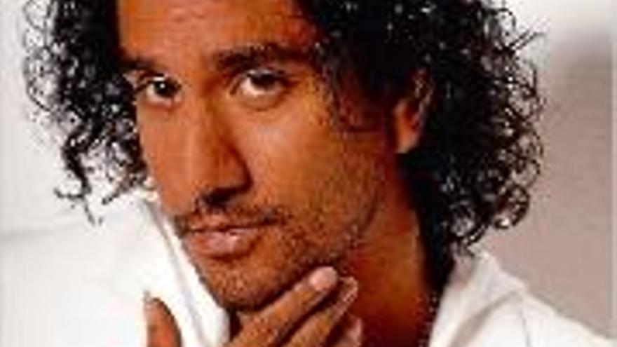 L&#039;actor Naveen Andrews s&#039;incopora a &quot;Once Upon a Time in Wonderland&quot;