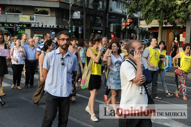 Más de cien voces piden en Murcia "acoger refugiados ya"