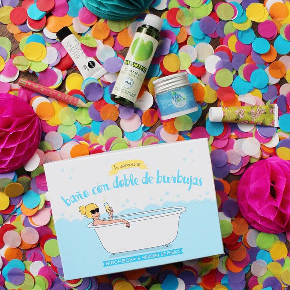 Un baño con mucho glamour
