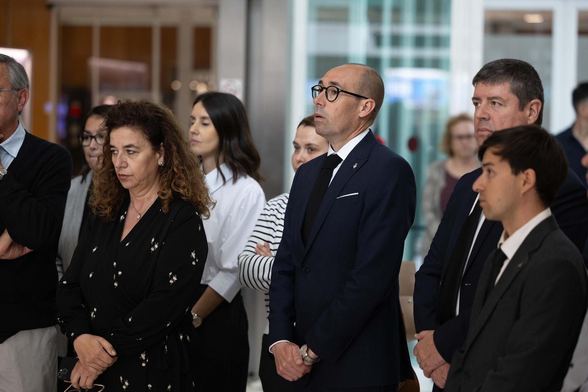Todas las imágenes de la capilla ardiente de Pere Palau en el Consell de Ibiza