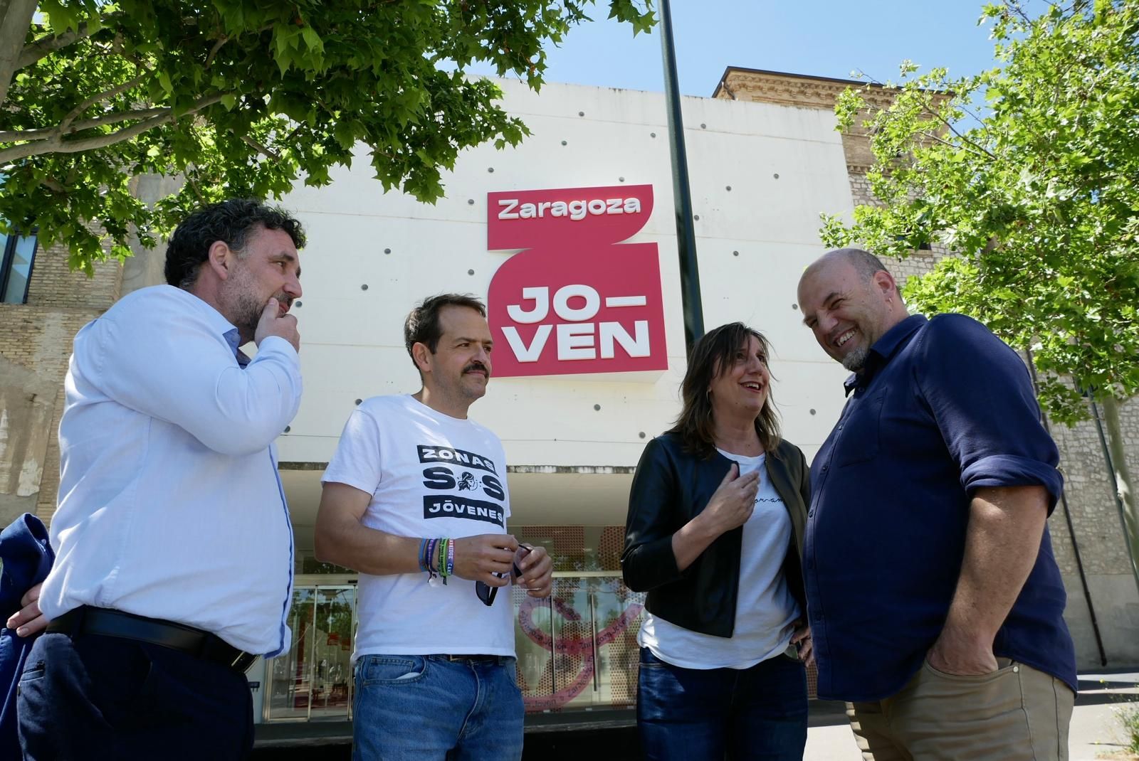 En imágenes | Huelga en las zonas jóvenes de Zaragoza