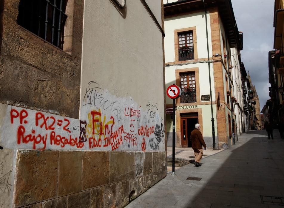 Pintadas y graffitis por el Antiguo