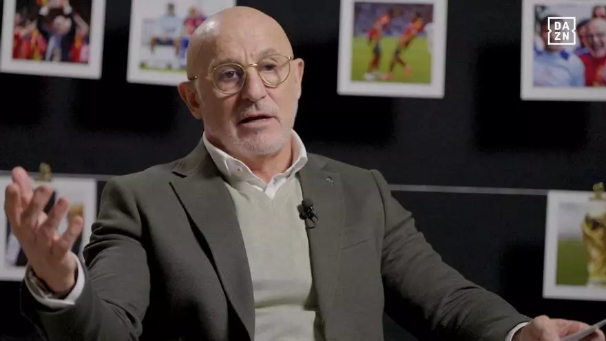 Luis de la Fuente, repasó algunos nombres propios de la 'roja' en una entrevista concedida al programa 'Revelado' de 'Dazn'.