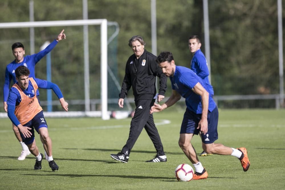 Primer día de Egea en el Oviedo tras su vuelta.