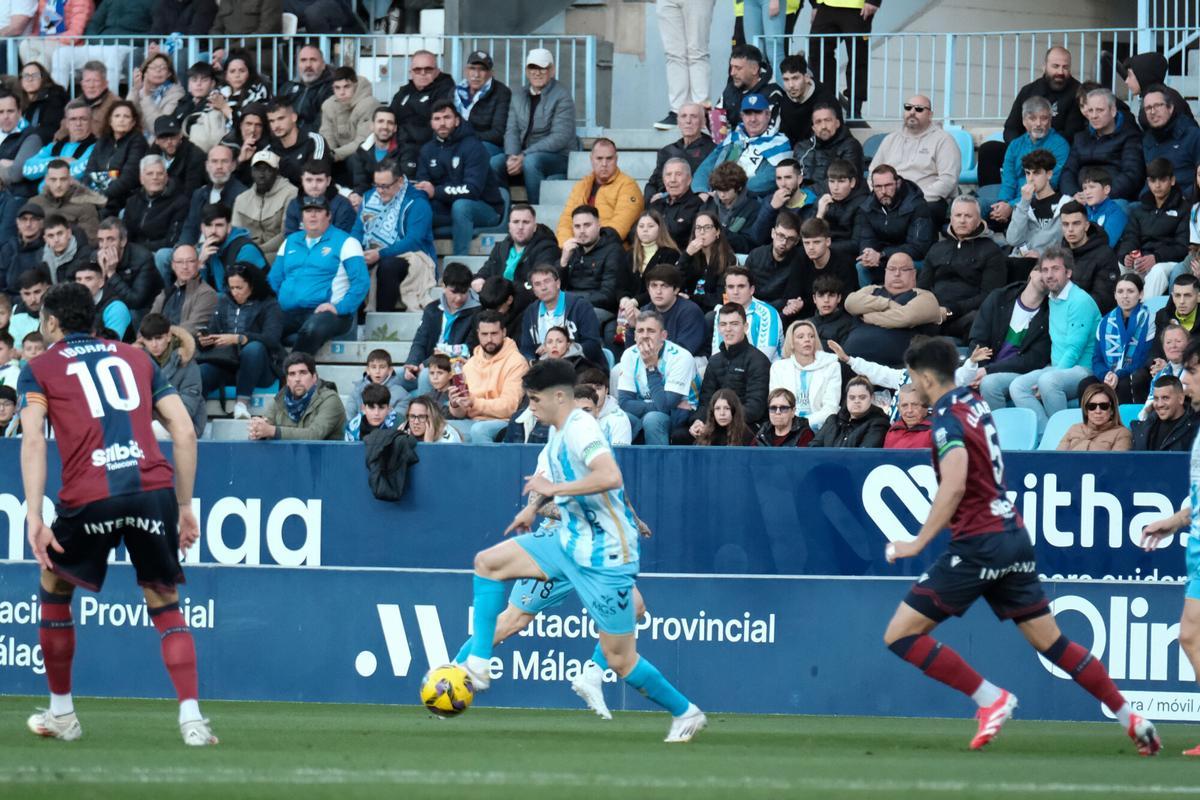 Las mejores imágenes del partido que han disputado este sábado en La Rosaleda el Málaga CF y la UD Levante