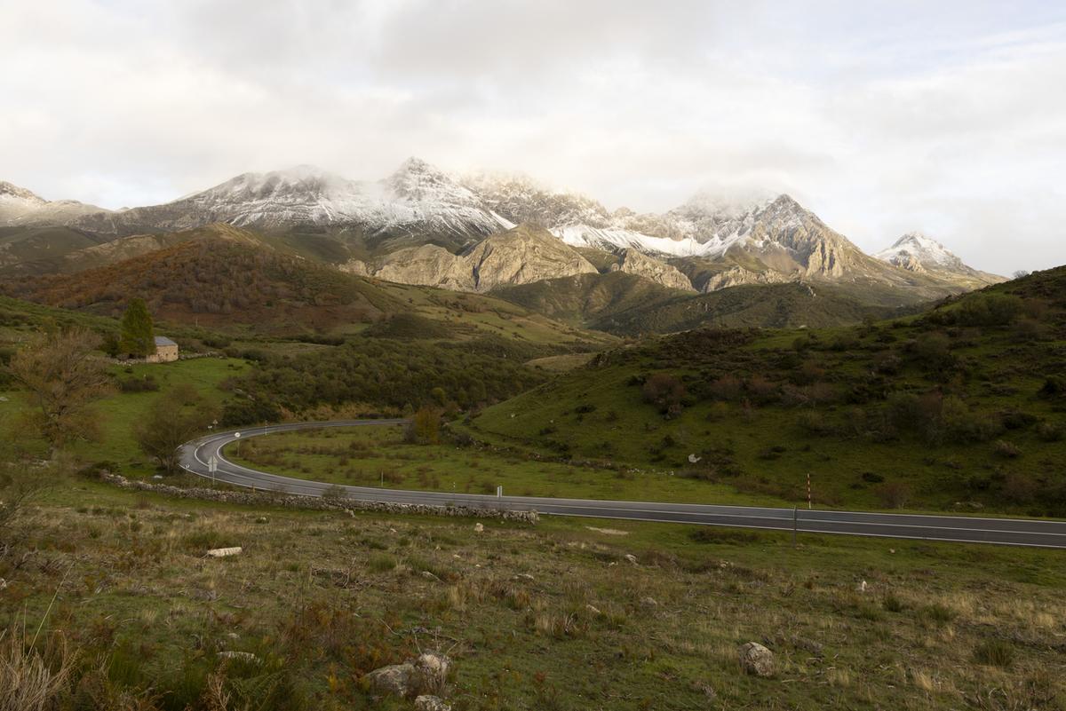 Paisaje montañoso de Las ubiñas.