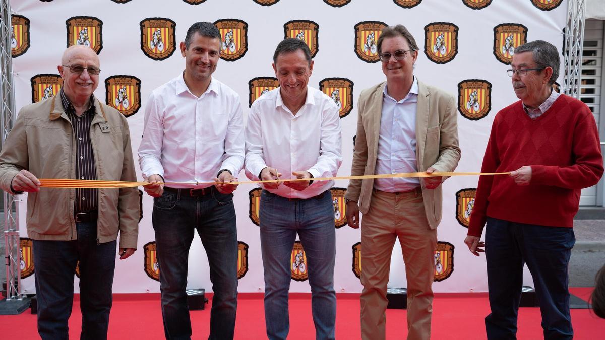 Organizadores y autoridades en la gala.