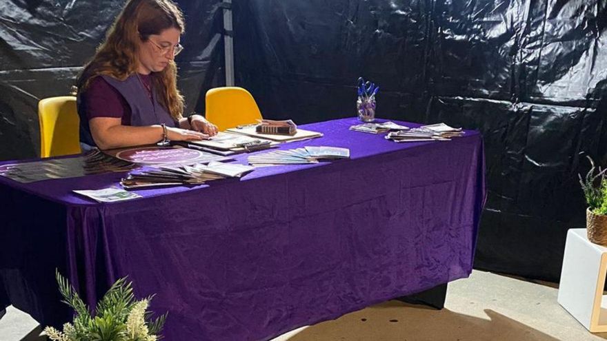Un punto violeta en una de las fiestas del municipio.