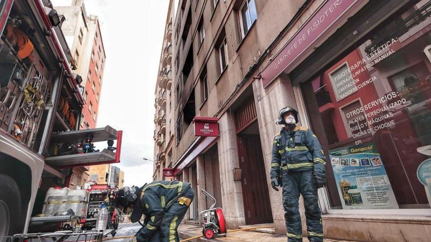 Un incendio en una vivienda de Santa Cruz crea alarma entre los vecinos