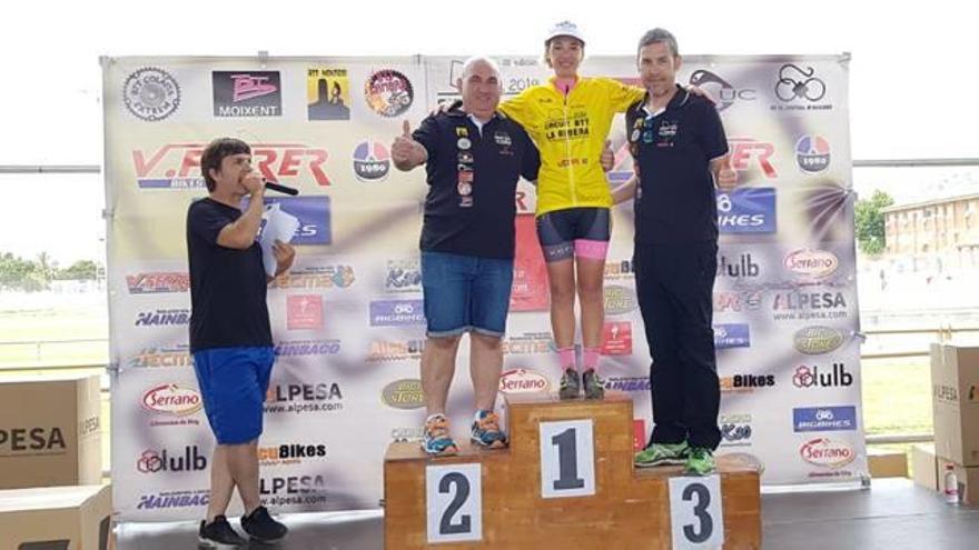 Gloria Medina gana en Alpesa y el Circuit la Ribera