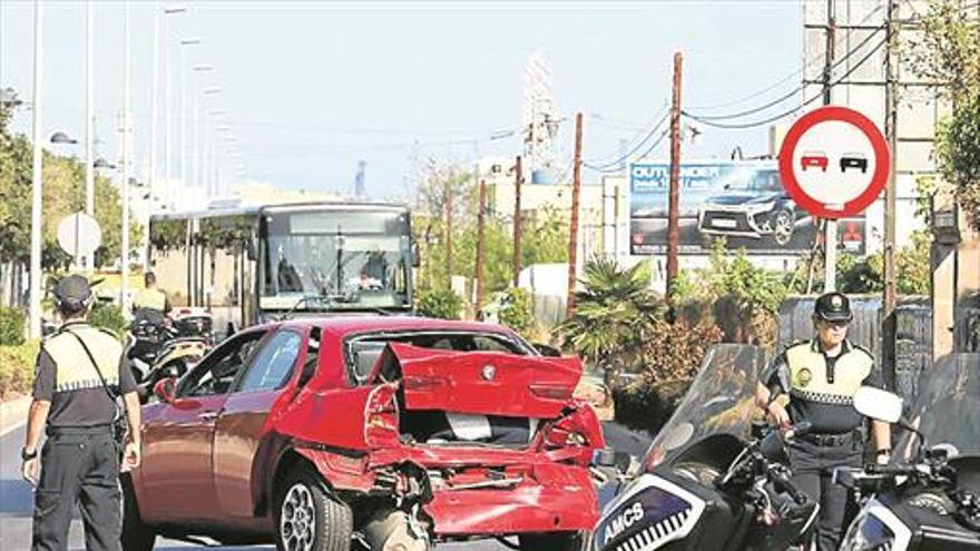 Castellón registra 15 accidentes de tráfico con víctimas cada semana