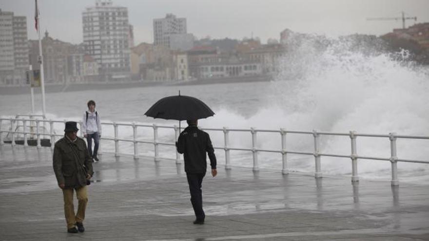 Asturias está en alerta por fenómenos costeros y viento
