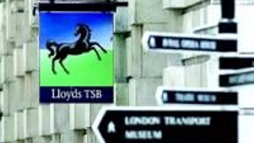 Los resultados de Lloyds descienden el 63%