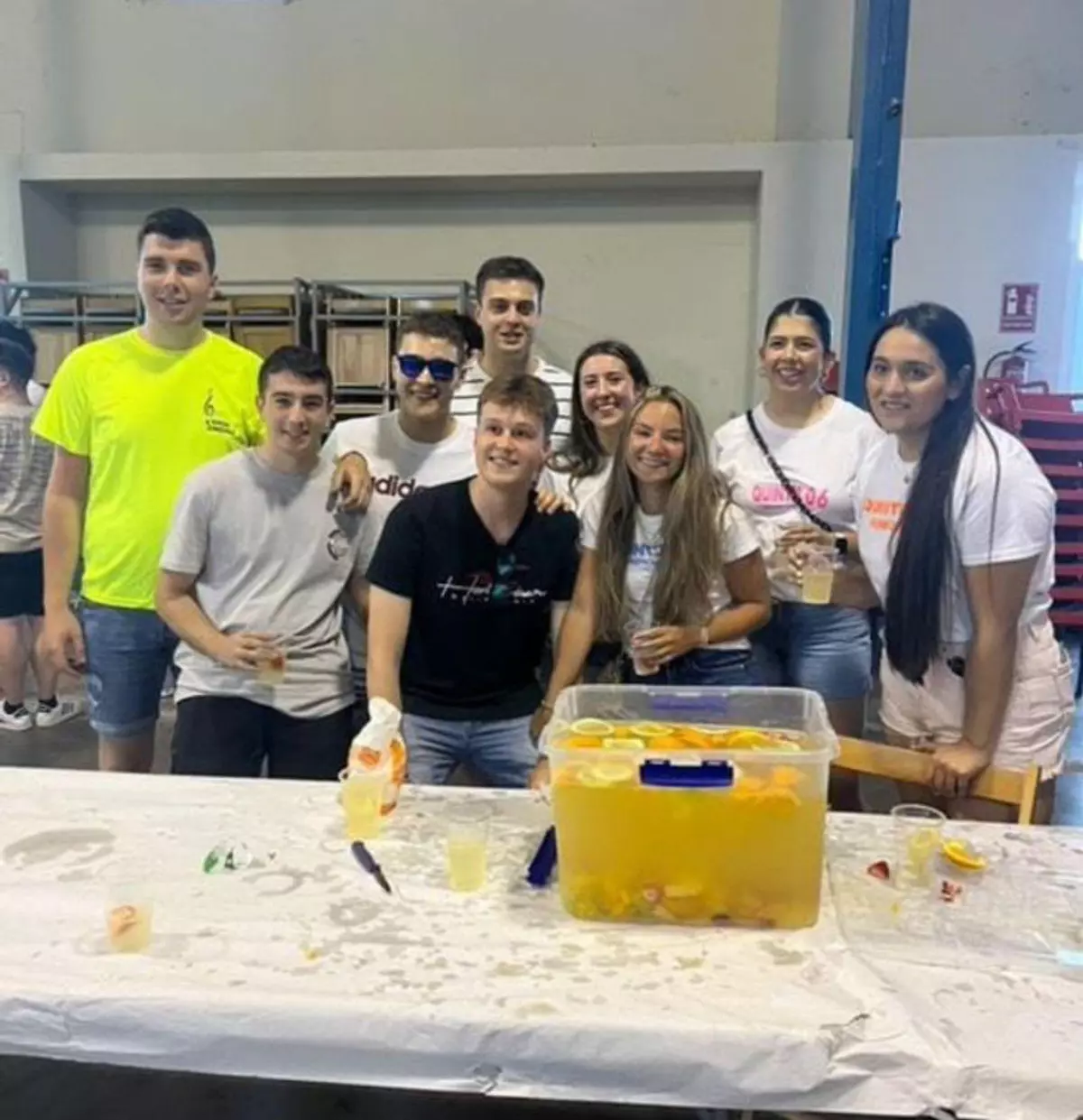 Los jóvenes preparan el terreno