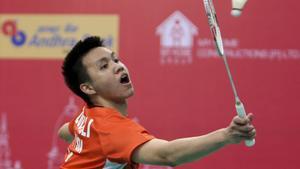 FILE - In this Feb. 19, 2016, file photo, Malaysia’s Zulfadli Zulkiffli plays against India’s Srikanth K. during their men’s singles match of the Badminton Asia Team Championships quarterfinals in Hyderabad, India. The Badminton World Federation (BWF) imposed career-ending bans Wednesday, May 2, 2018 on former world junior singles champion Zulkiffli and fellow Malaysian Tan Chun Seang following a match-fixing investigation. Zulkiffli was banned for 20 years and fined $25,000 after being found guilty of 31 violations dating back to 2013 of the BWF’s code of conduct involving betting, wagering and match manipulation, including four proven counts of match manipulation at three tournaments. (AP Photo/Mahesh Kumar A., File)