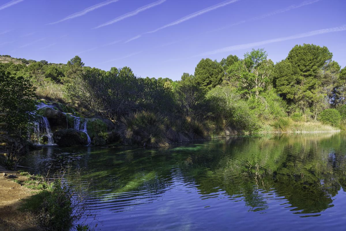 Cascada en una de las lagunas del Parque Natural de las Lagunas de Ruidera