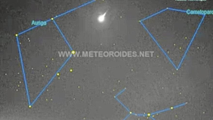 Una bola de fuego de fragmento de asteroide se extingue en Valencia de Mombuey