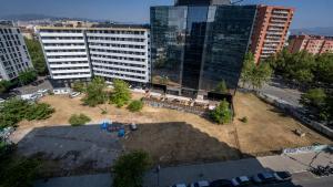 La parcela de Diagonal con Selva de Mar, Pujades y Provençals, en Barcelona, donde se planifica una promoción de vivienda pública.
