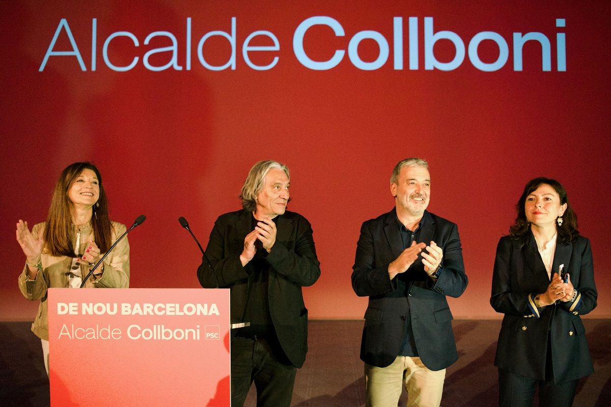 El candidato del PSC, Jaume Collboni, con el concejal Xavier Marcé, la presidenta de Occitania,  Carol Delga, y la diputada Rocío García