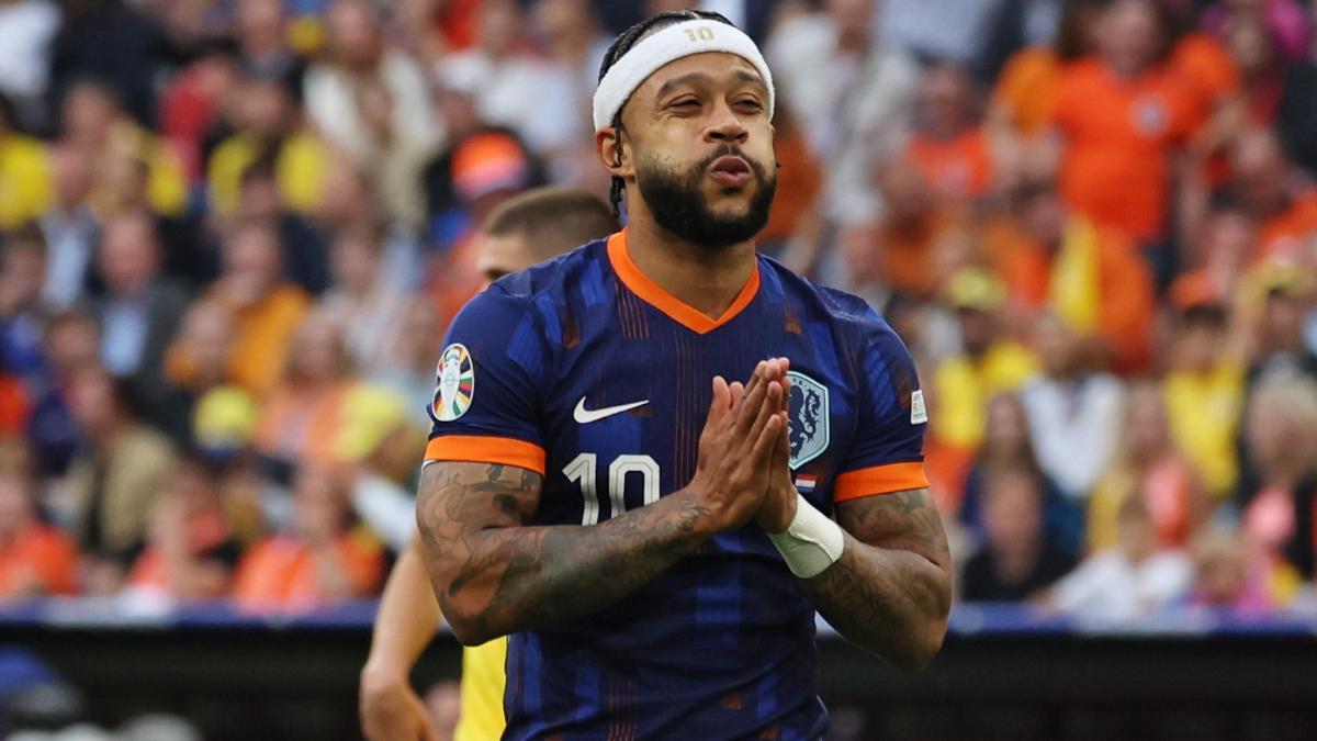 Memphis Depay, opción para la delantera del Sevilla