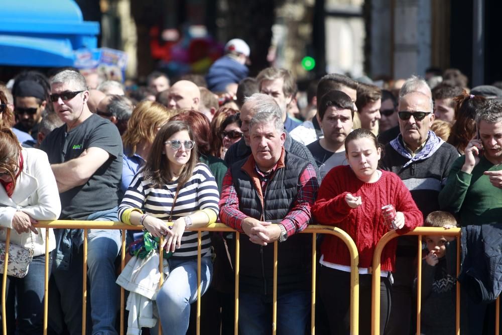 Búscate en la mascletà del 13 de marzo