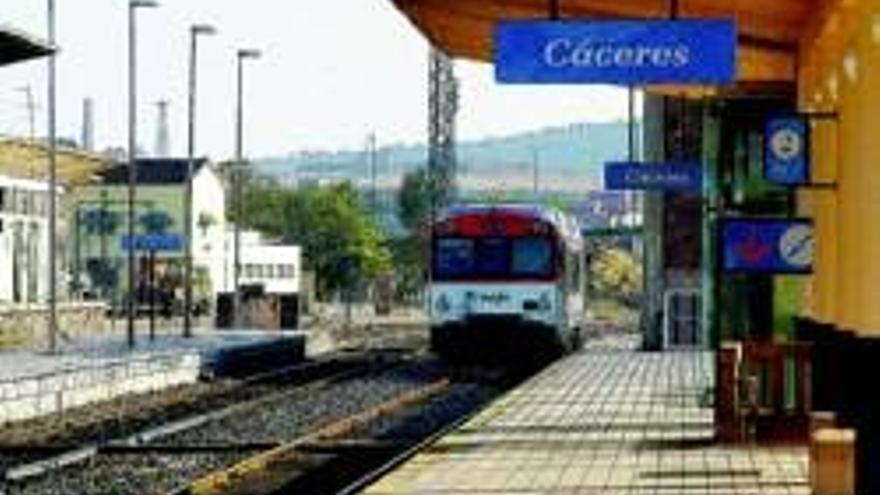 El ayuntamiento pedirá a Fomento la reapertura de la línea ferroviaria de la Ruta de la Plata